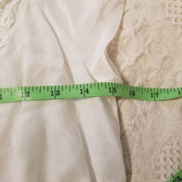 NEW Max Studio White Silk Top - Picture 6 of 6